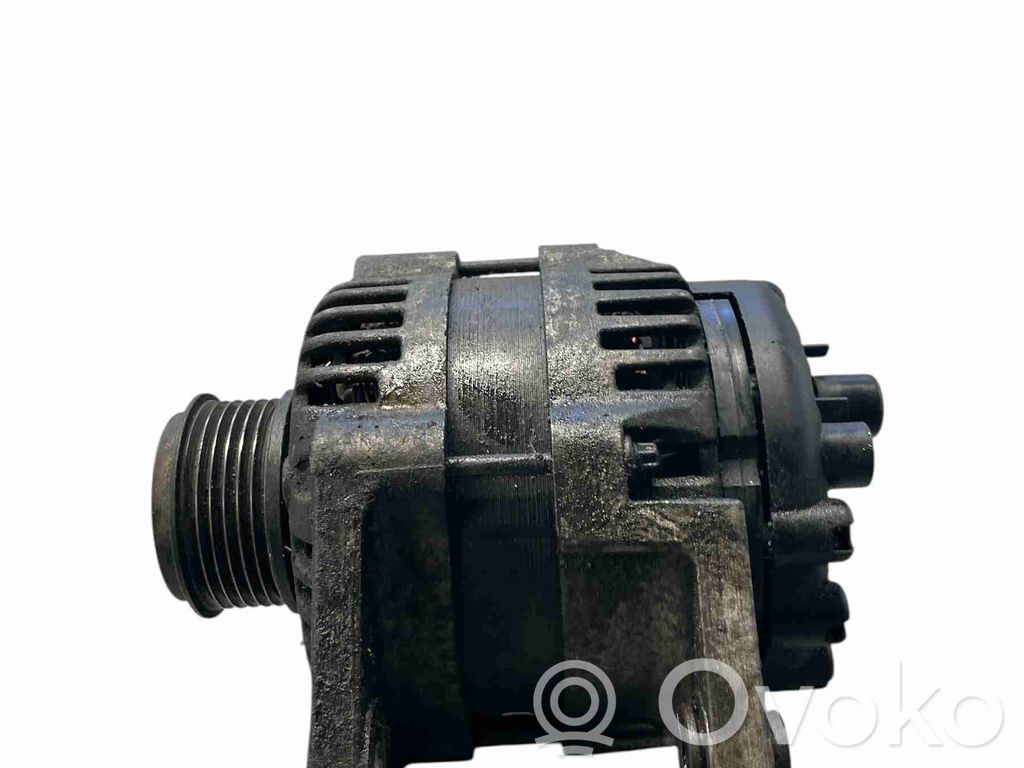 Opel Astra H Generator/alternator 