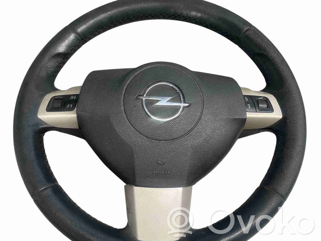 Opel Astra H Ohjauspyörä 