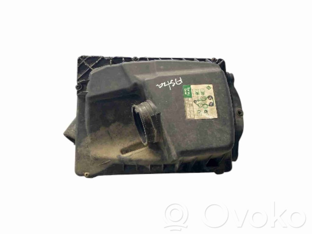 Opel Astra H Air filter box 