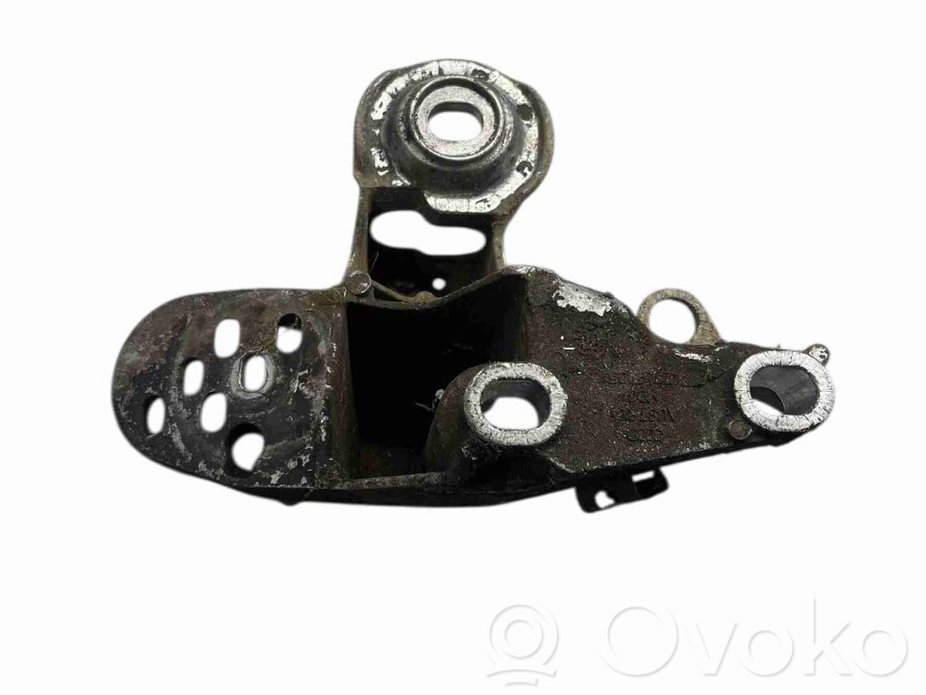 Audi A6 Allroad C5 Engine mounting bracket 