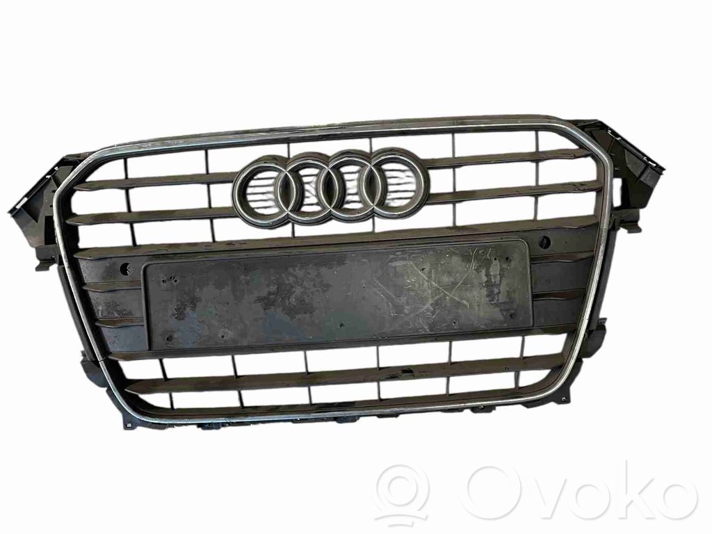 Audi A4 S4 B8 8K Etupuskurin ylempi jäähdytinsäleikkö 