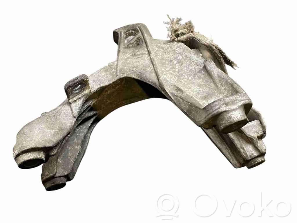 Audi A4 S4 B8 8K Engine mounting bracket 
