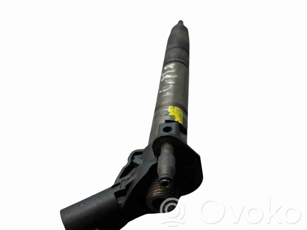 Audi A4 S4 B8 8K Fuel injector 