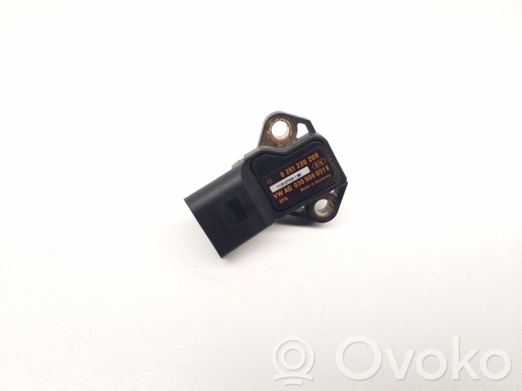 Audi A5 8T 8F Sensor / Fühler / Geber 