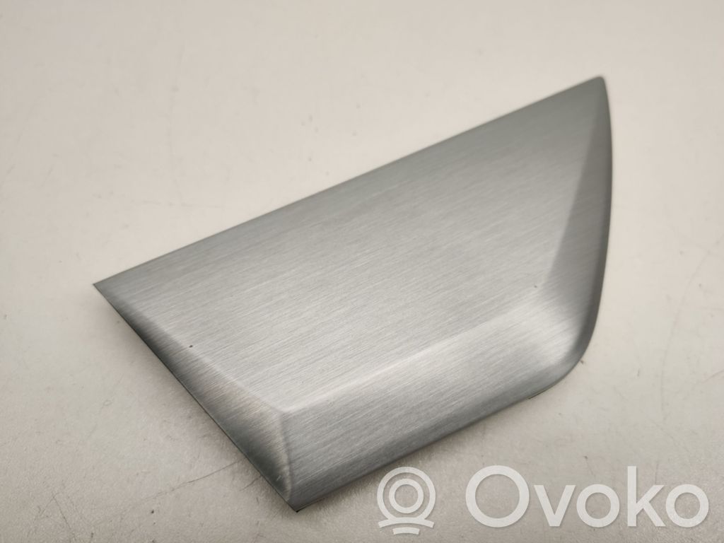 Mercedes-Benz C W204 Front door trim bar 