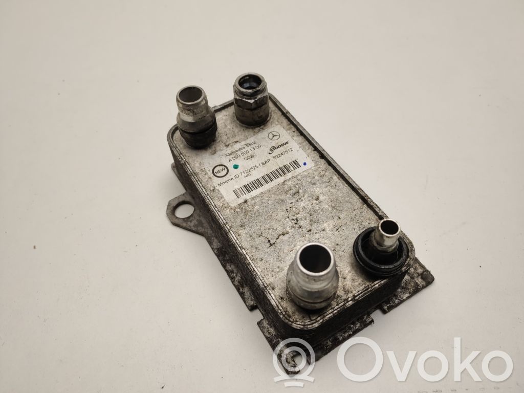 Mercedes-Benz C W205 Mocowanie / uchwyt filtra oleju 