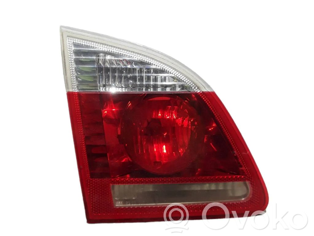 Tailgate rear/tail lights   6935331
