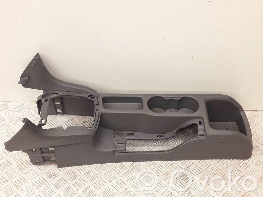 Ford Focus Center console 