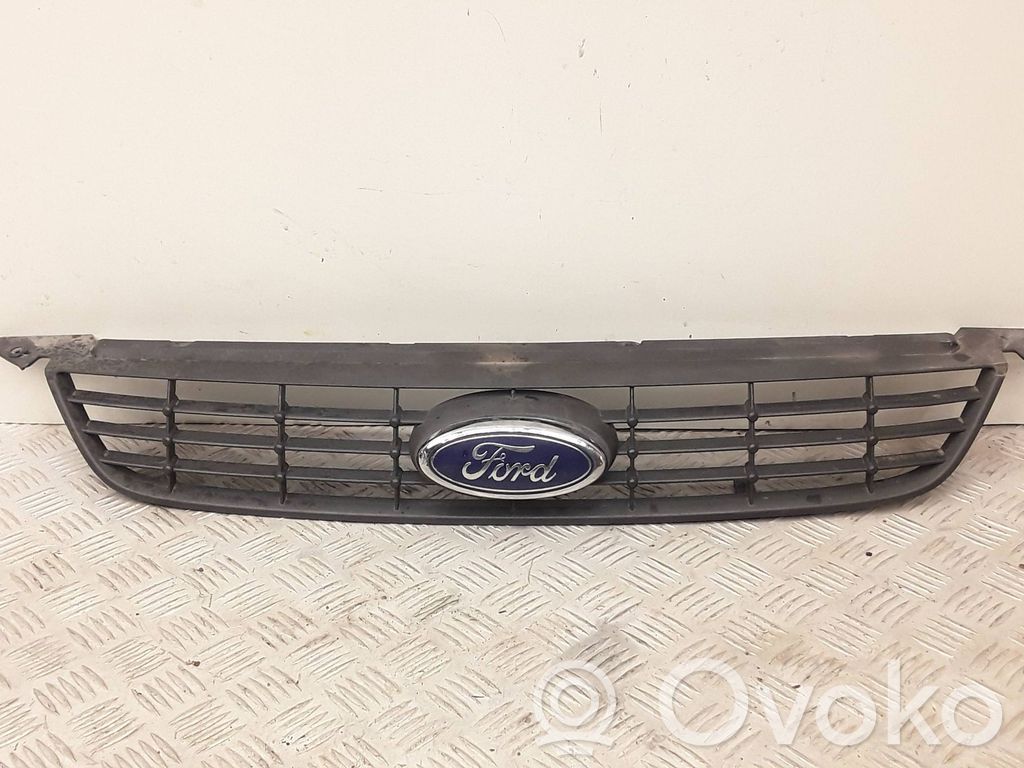 Ford Focus Grotelės priekinės 