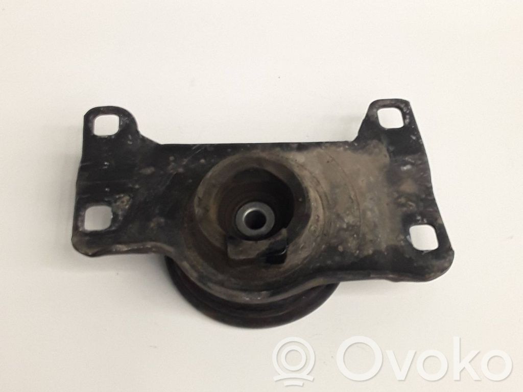 Volvo C30 Engine mount bracket 