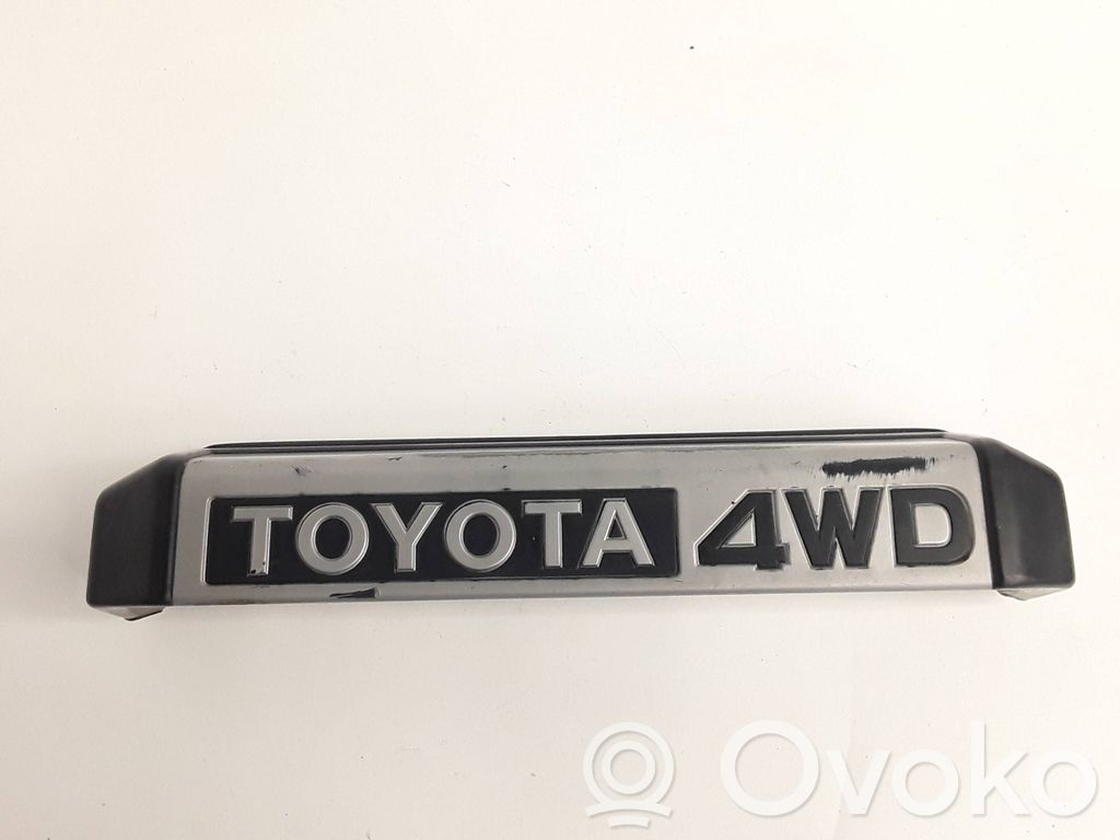 Toyota Land Cruiser (BJ70) Отделка номерного знака 
