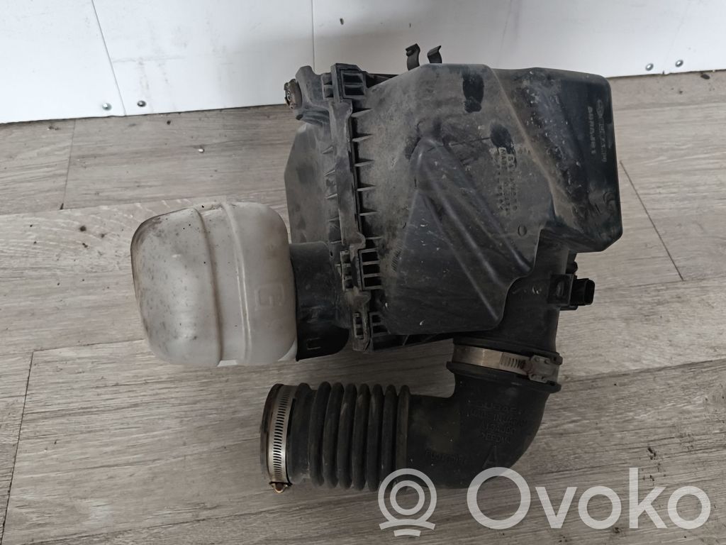 Air filter box   A52AJ01