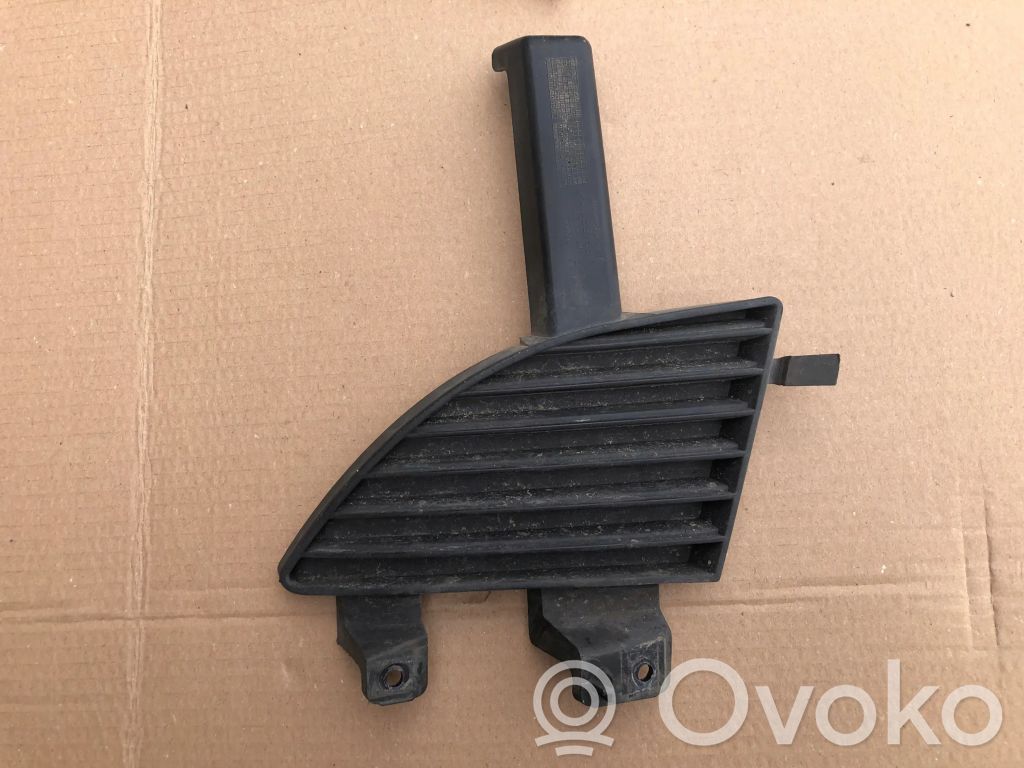 Mitsubishi Space Star Grille inférieure de pare-chocs avant 