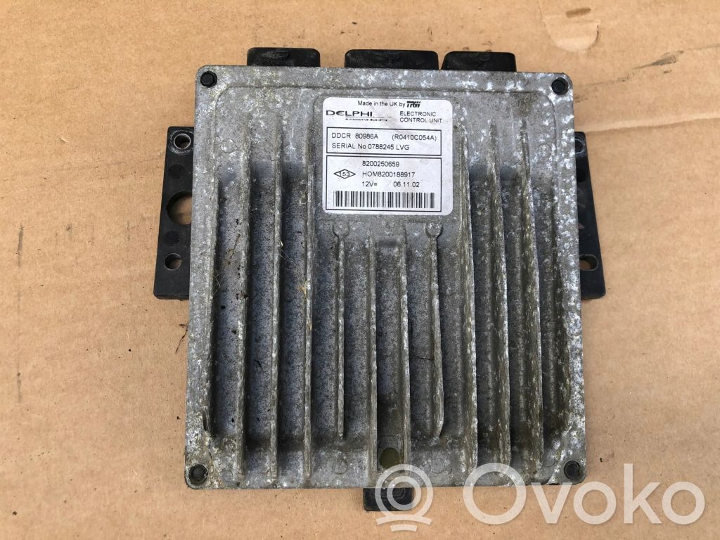 Renault Thalia I Engine control unit/module 