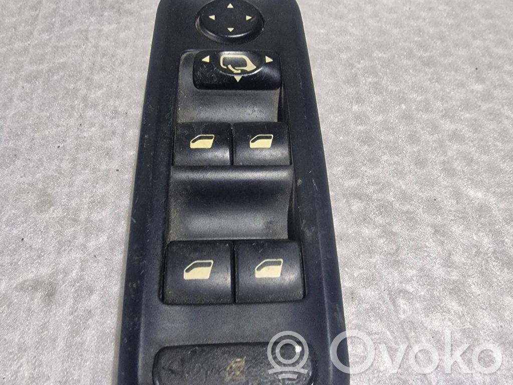 Elektrisko logu slēdzis   14957520XT,01650