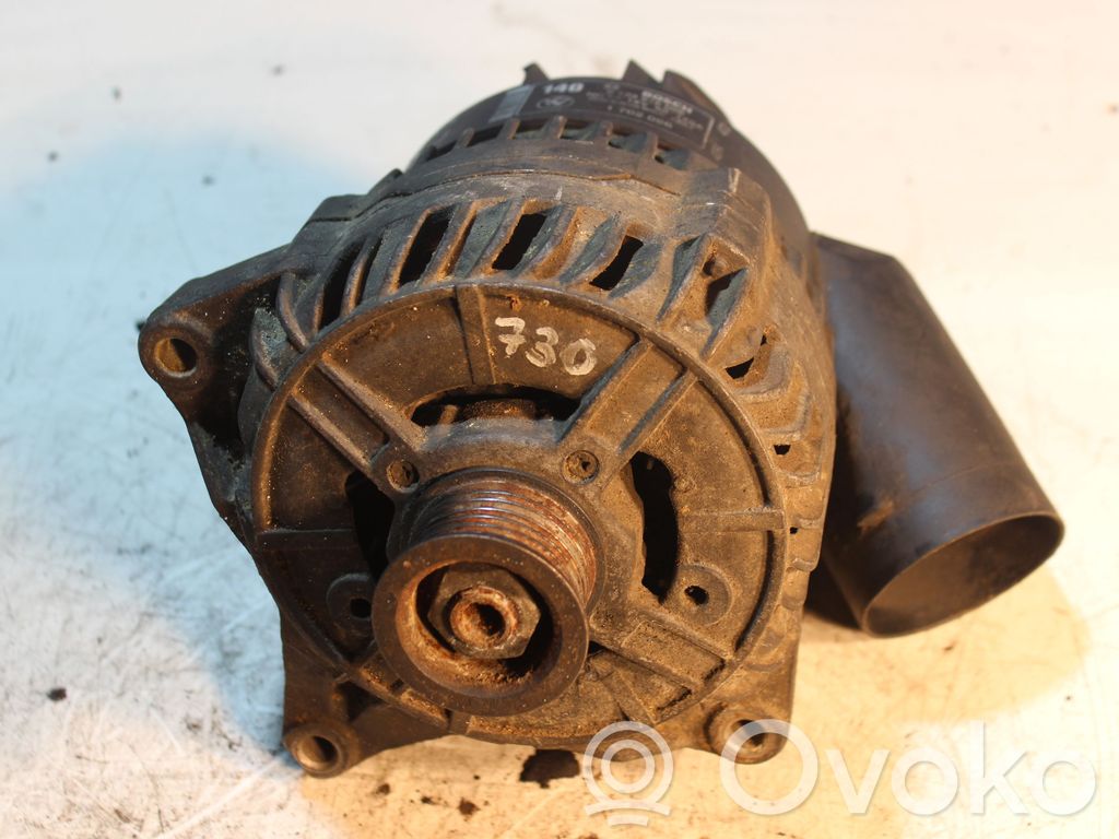 BMW 7 E38 Alternador 