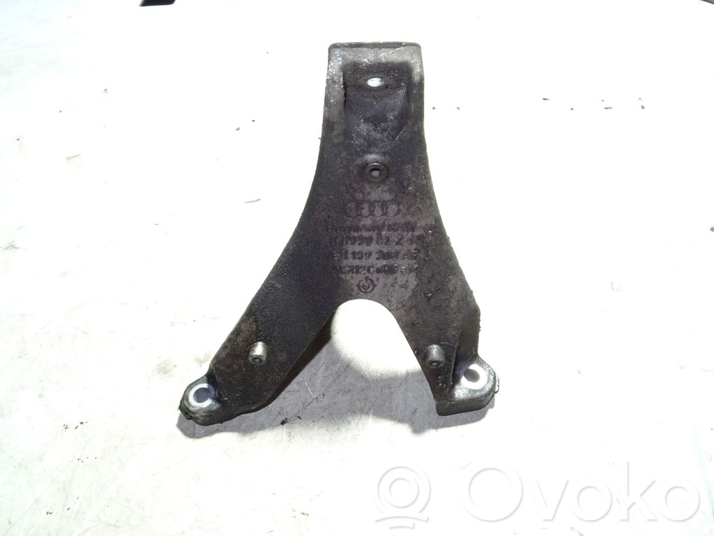 Audi A4 S4 B7 8E 8H Engine mounting bracket 