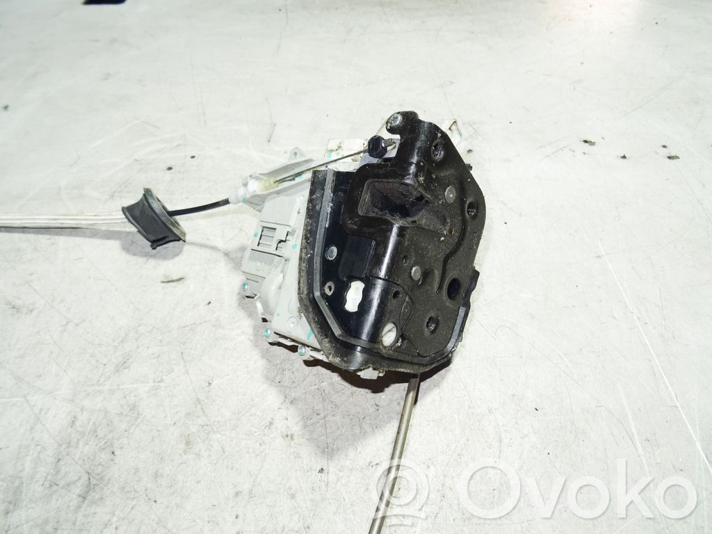 Audi A6 S6 C6 4F Priekšpusē slēdzene 