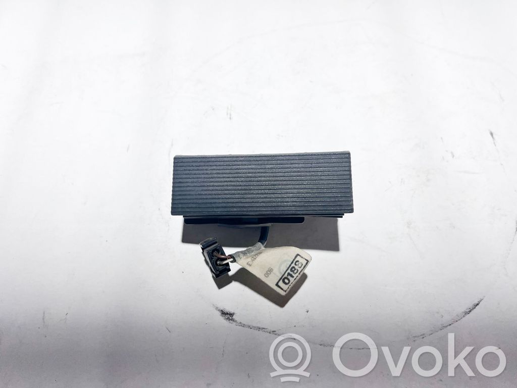 BMW 8 E31 Tailgate opening switch 