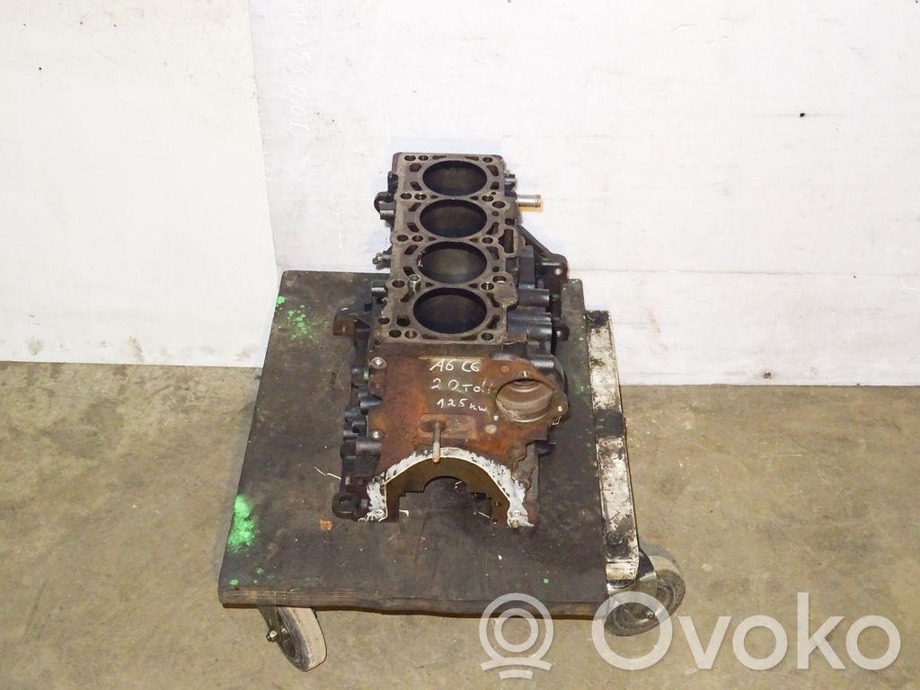 Audi A6 S6 C6 4F Engine block 