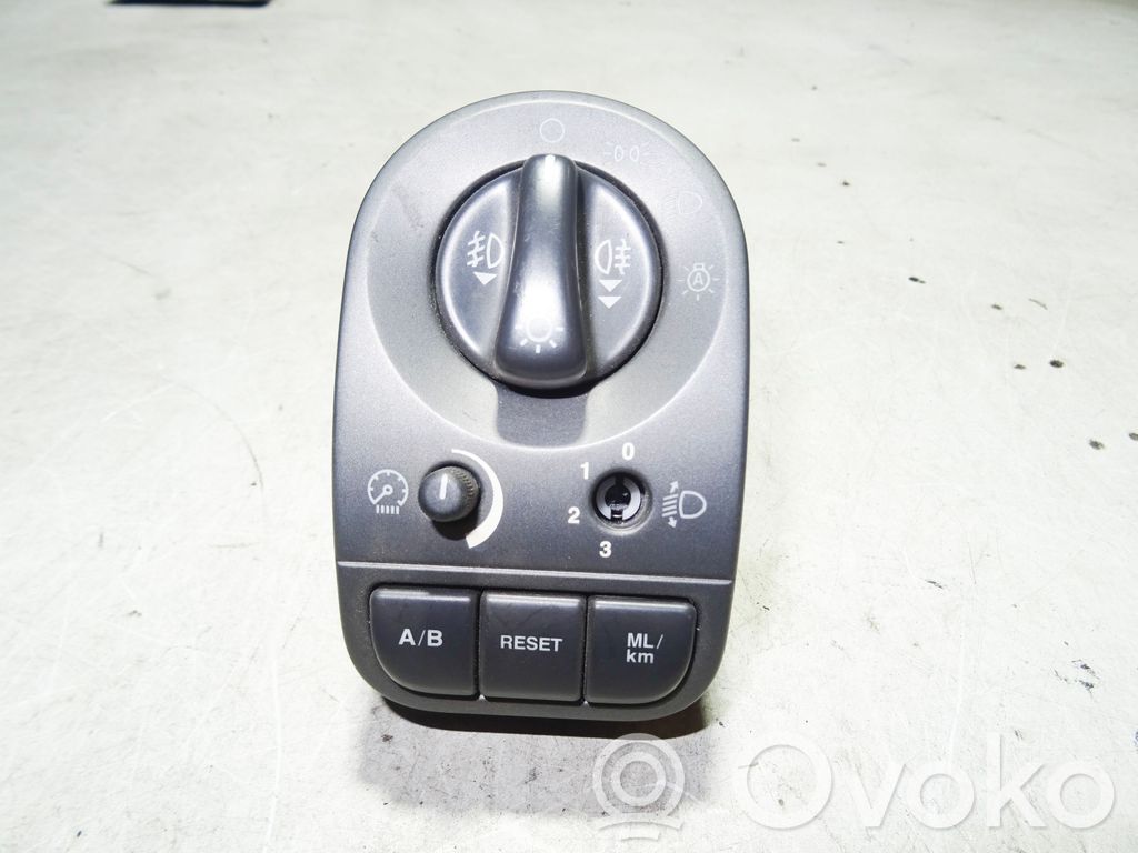 Jaguar X-Type Light switch 