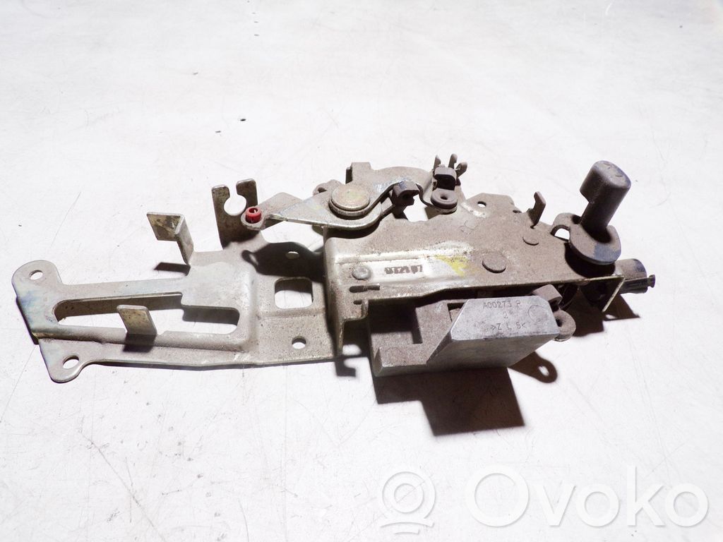 Peugeot Partner Front door lock 