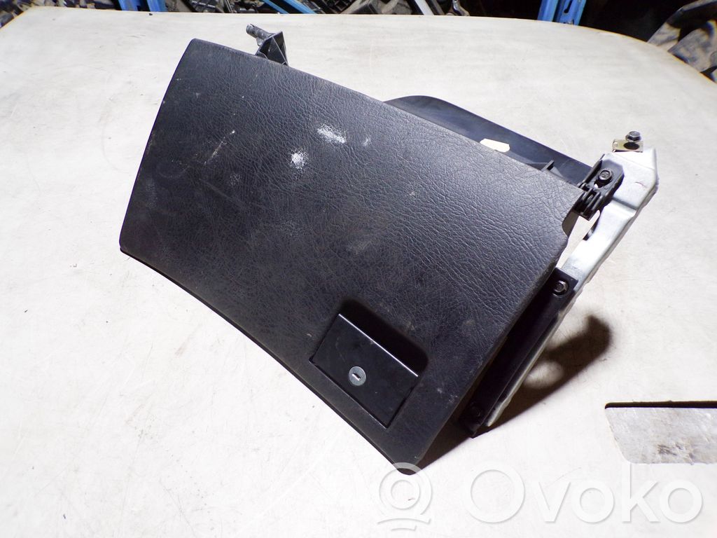 Audi 80 90 B3 Handschuhfach komplett 