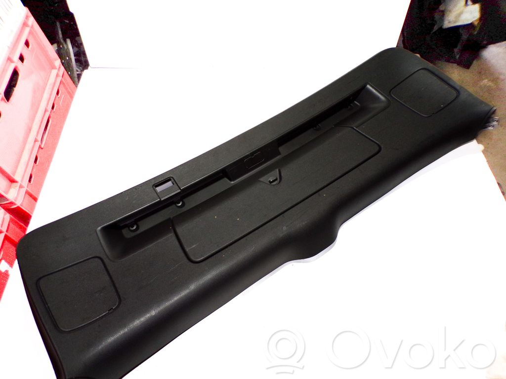 Audi Q7 4L Rivestimento portellone 