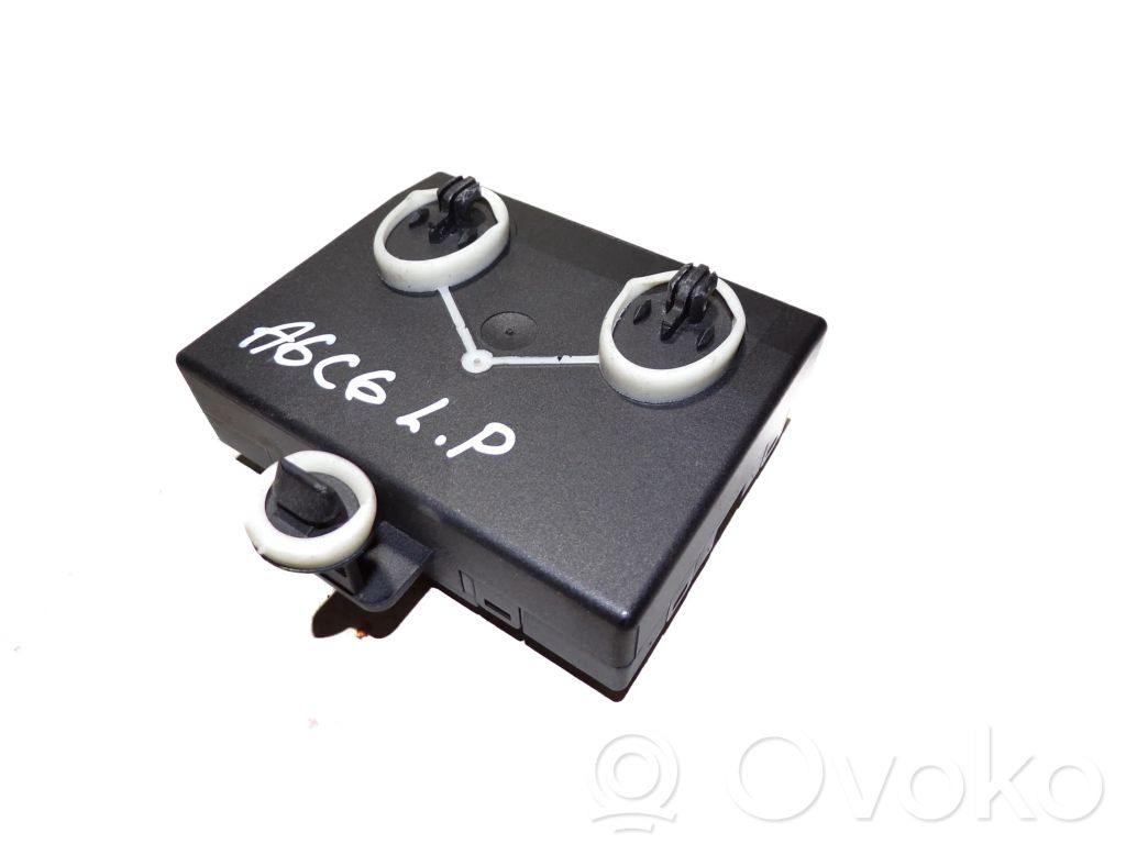 Unité de commande module de porte   4F0959792R