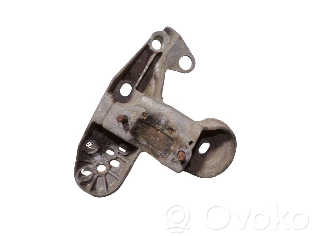 Engine mounting bracket   4B0199351A