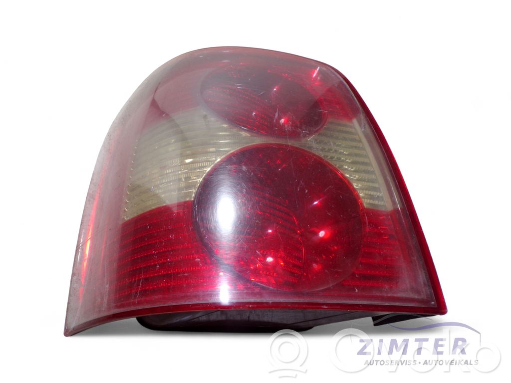 Volkswagen PASSAT B5.5 Lampa tylna 