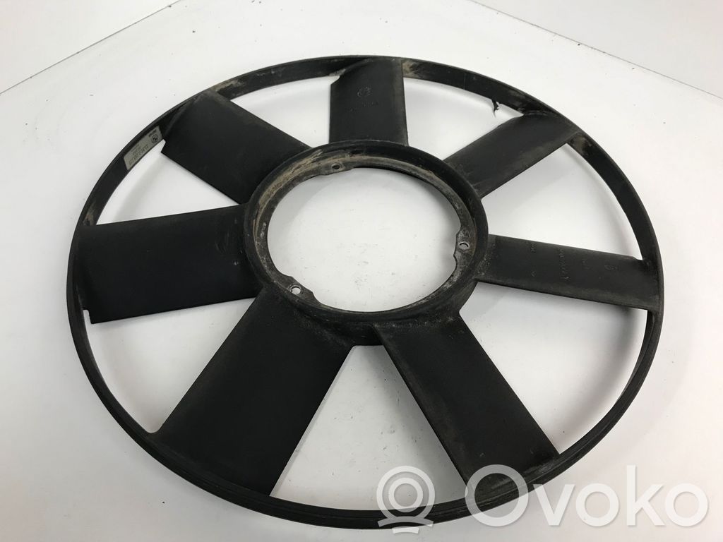BMW 5 E39 Ventiliatoriaus sparnuotė 