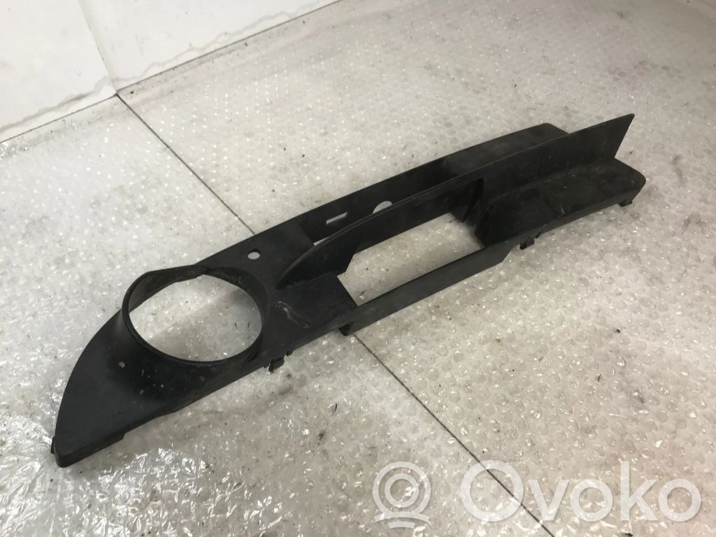 BMW 5 E60 E61 Grille antibrouillard avant 