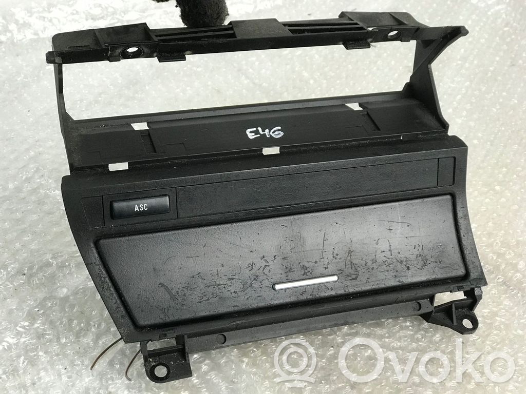 BMW 3 E46 Glove box 