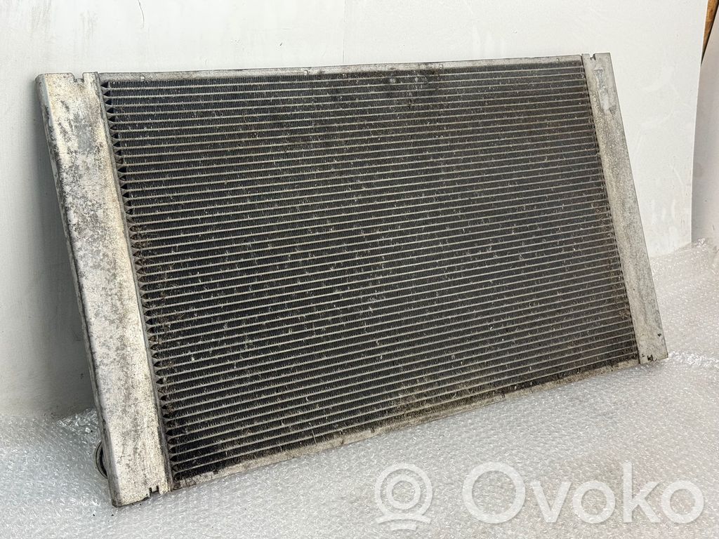 BMW 5 E60 E61 Aušinimo skysčio radiatorius 