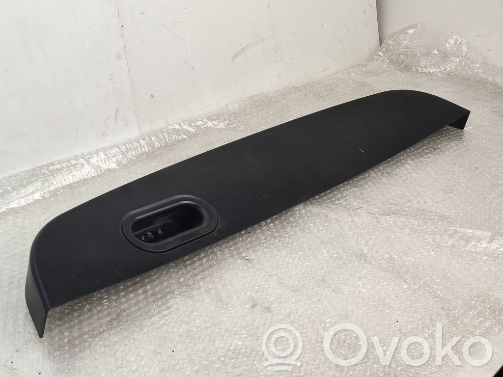 BMW 5 E39 Tailgate trim 