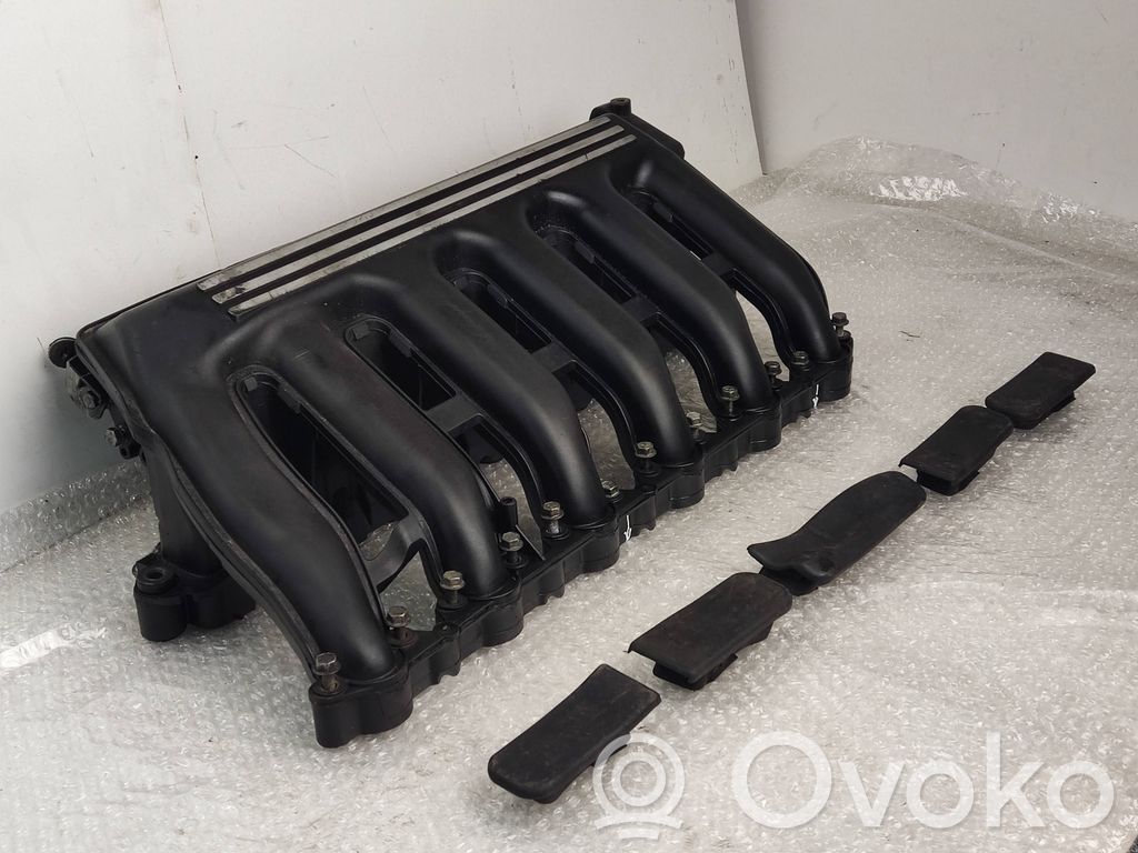 BMW 5 E39 Intake manifold 