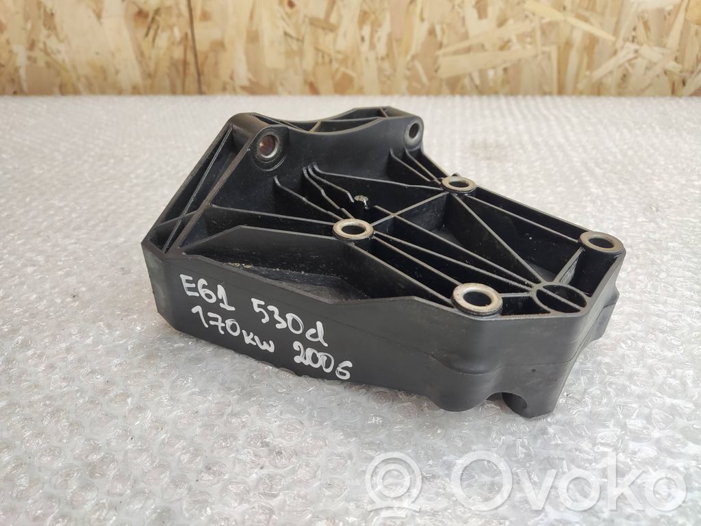 BMW 5 E60 E61 A/C compressor mount bracket 
