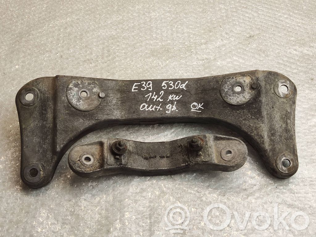 BMW 5 E39 Gearbox mounting bracket 