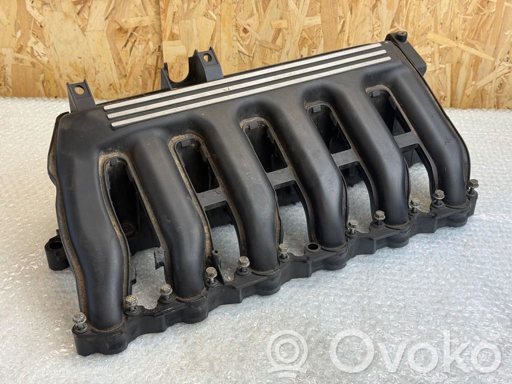 BMW 5 E39 Intake manifold 