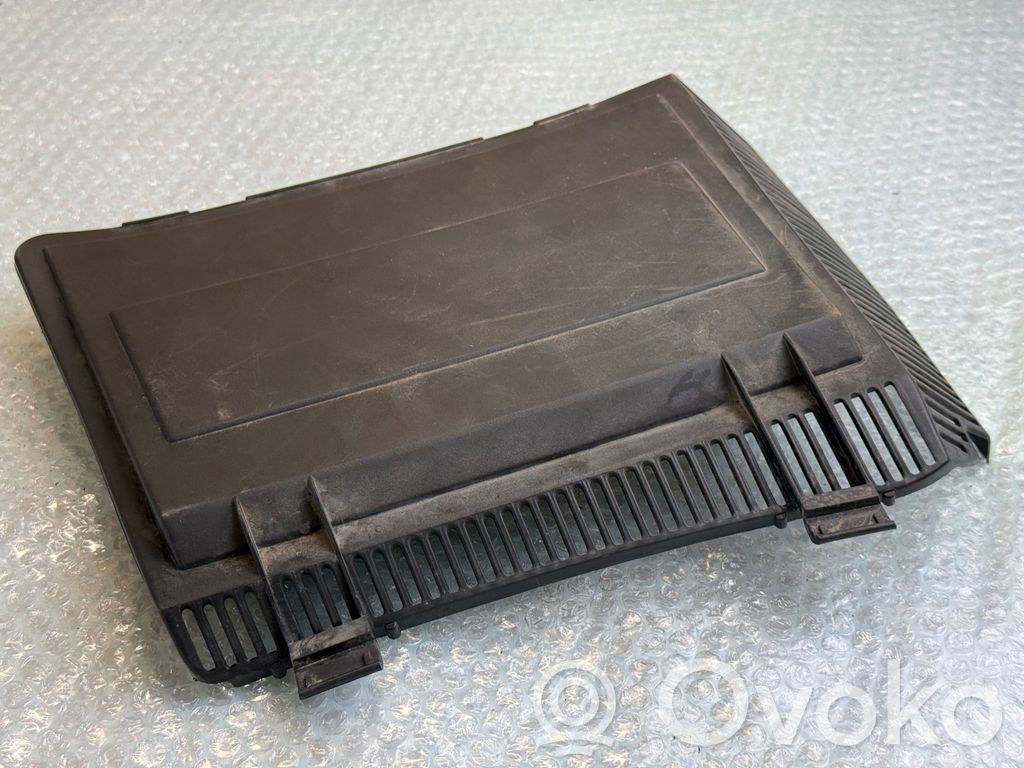 BMW 5 E39 Cabin air micro filter cap 