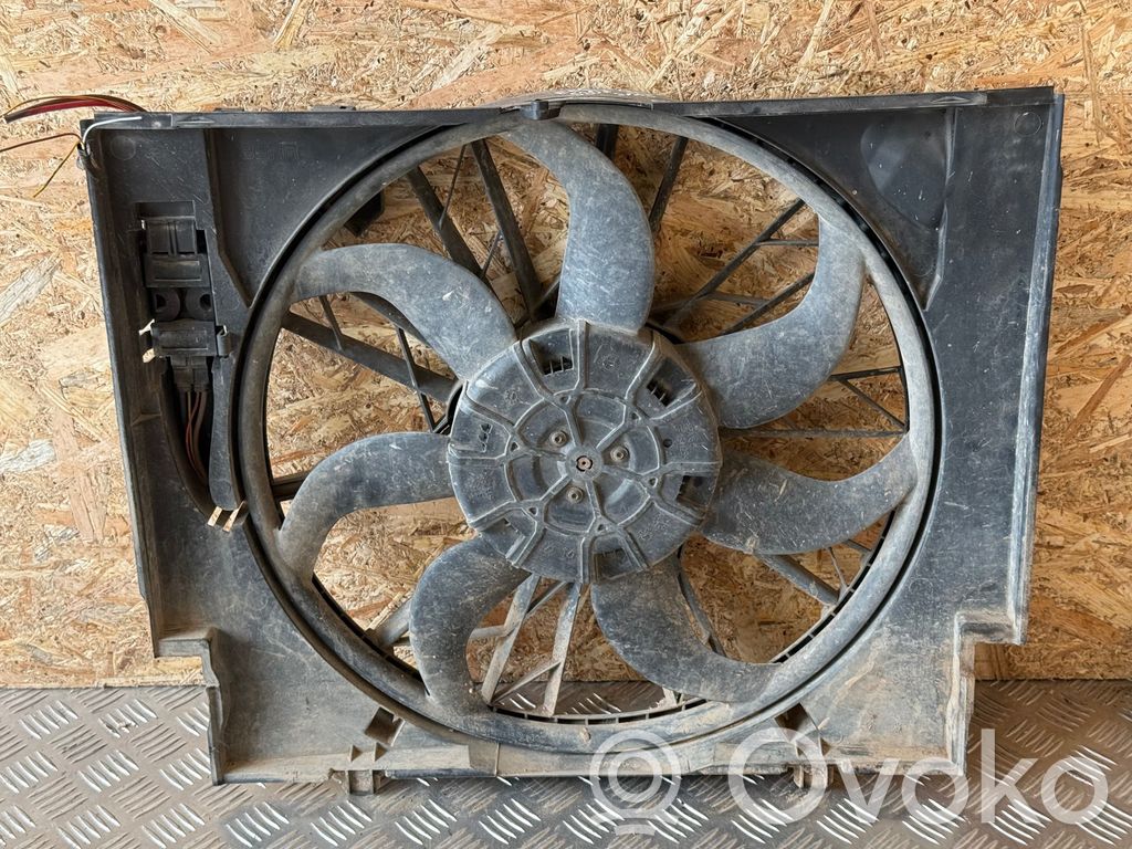 BMW 5 E60 E61 Elektrisks radiatoru ventilators 