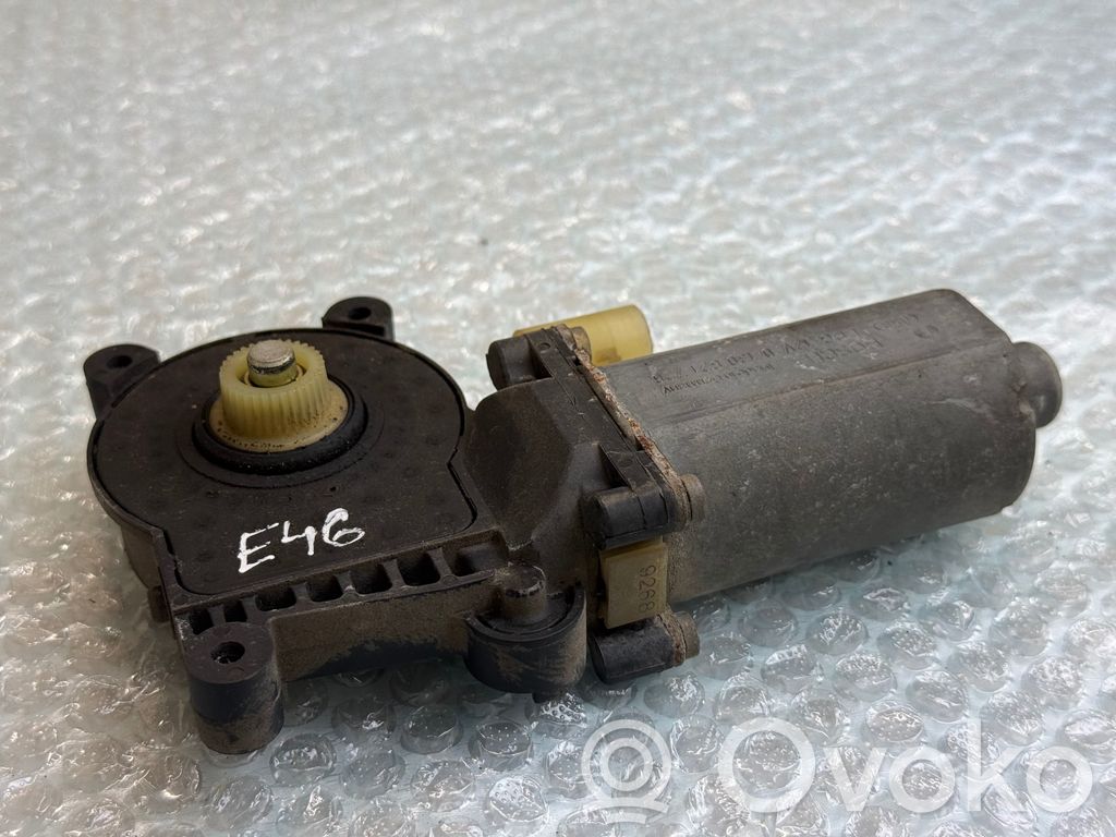 BMW 3 E46 Rear door window regulator motor 