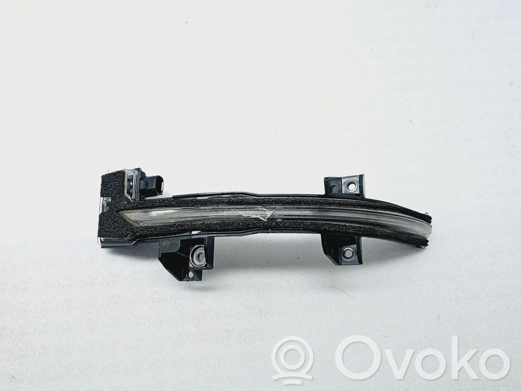 Mirror indicator light   032
