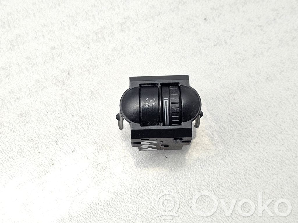 Volkswagen Golf VI Panel lighting control switch 