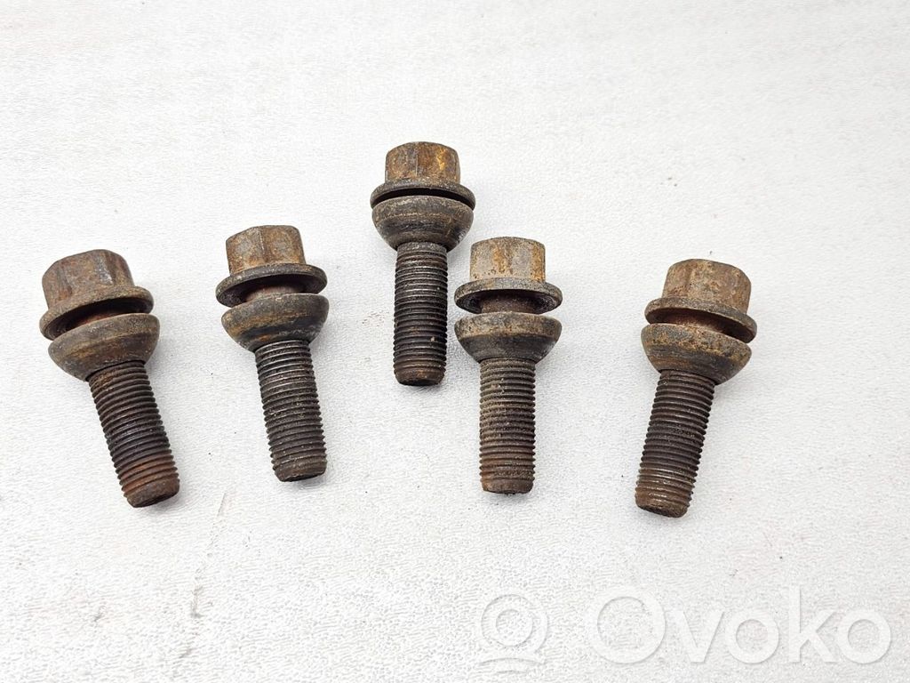 Nuts/bolts