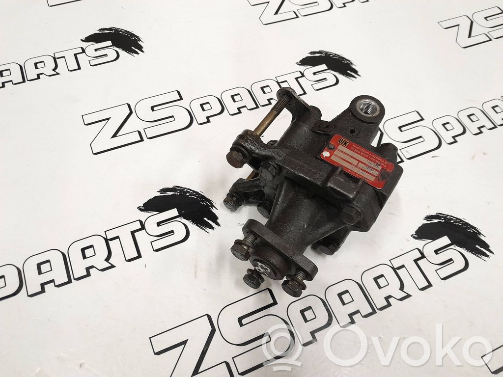 BMW 3 E36 Power steering pump 