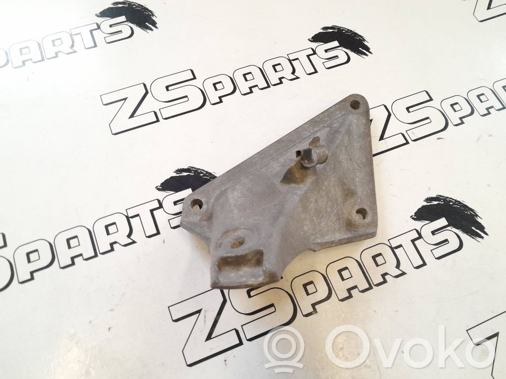 BMW 7 E65 E66 Engine mounting bracket 