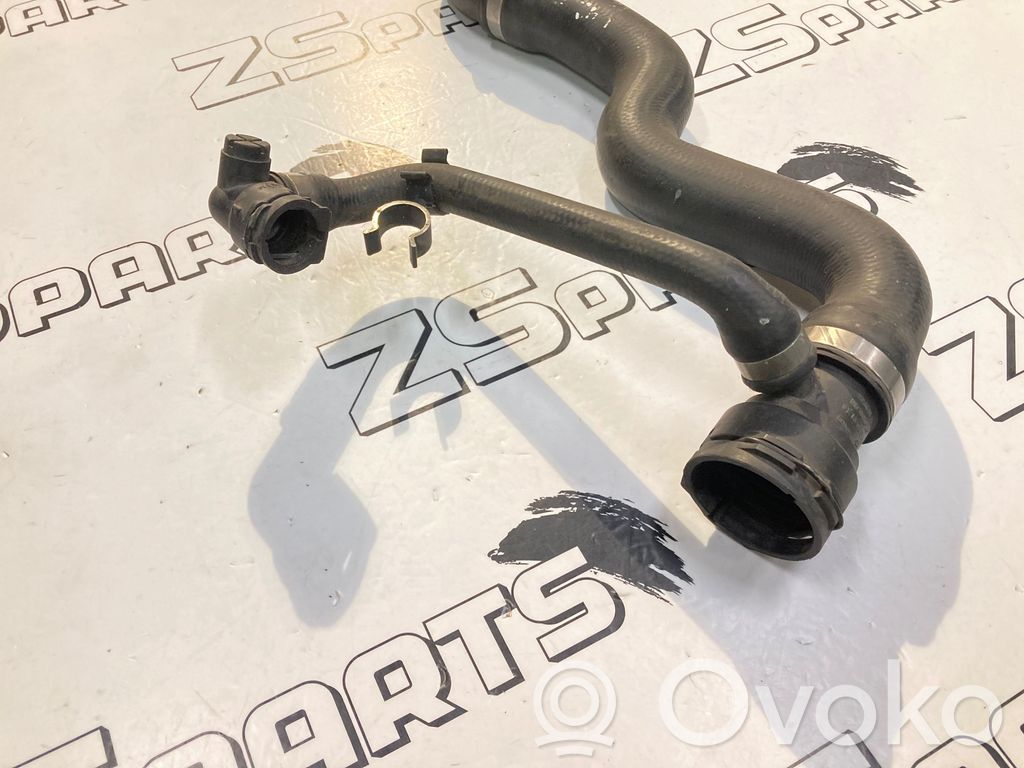 BMW 3 E46 Engine coolant pipe/hose 