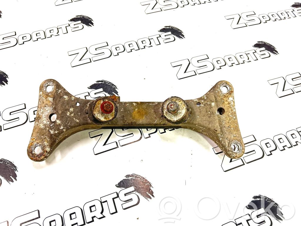 BMW 3 E90 E91 Gearbox mounting bracket 